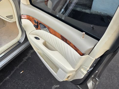 Used 2004 Mercedes-Benz E 500 E 500 Sedan 4D image 16