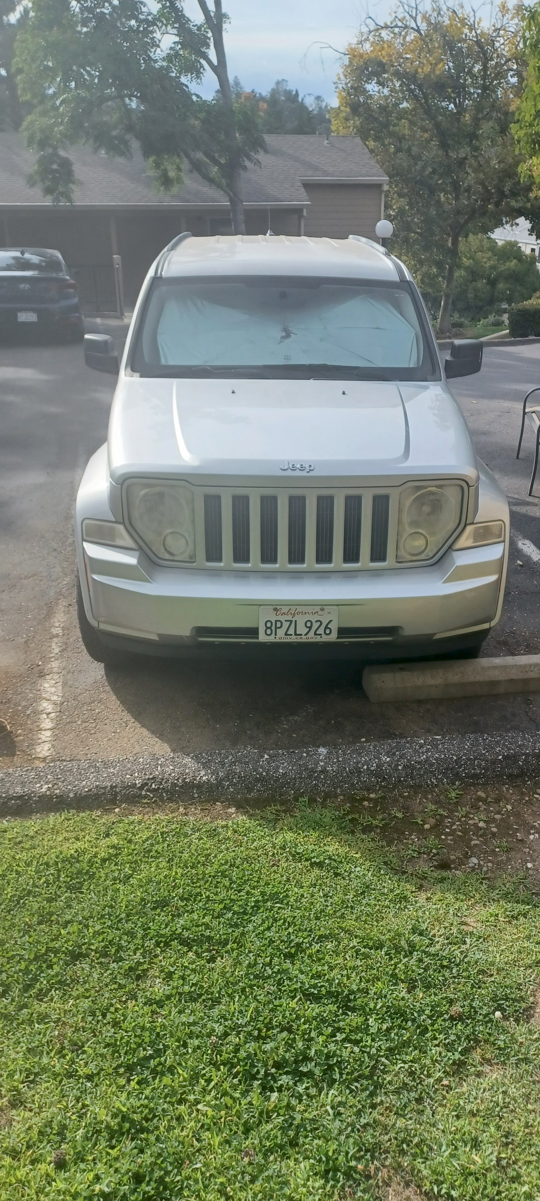 Used 2012 Jeep Liberty Sport AWD/4WD image 4