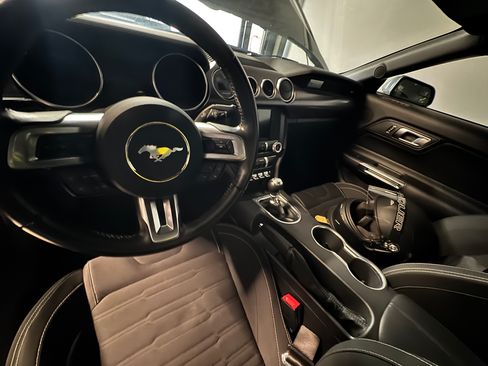 Used 2019 Ford Mustang GT w/ Performance Package - Level 2 image 11