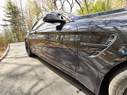 Used 2017 BMW M4 Convertible image 6