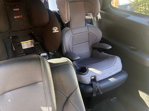 Used 2017 Mercedes-Benz GLS 550 4MATIC image 8