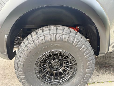 Used 2025 Ford F150 Raptor AWD/4WD image 6