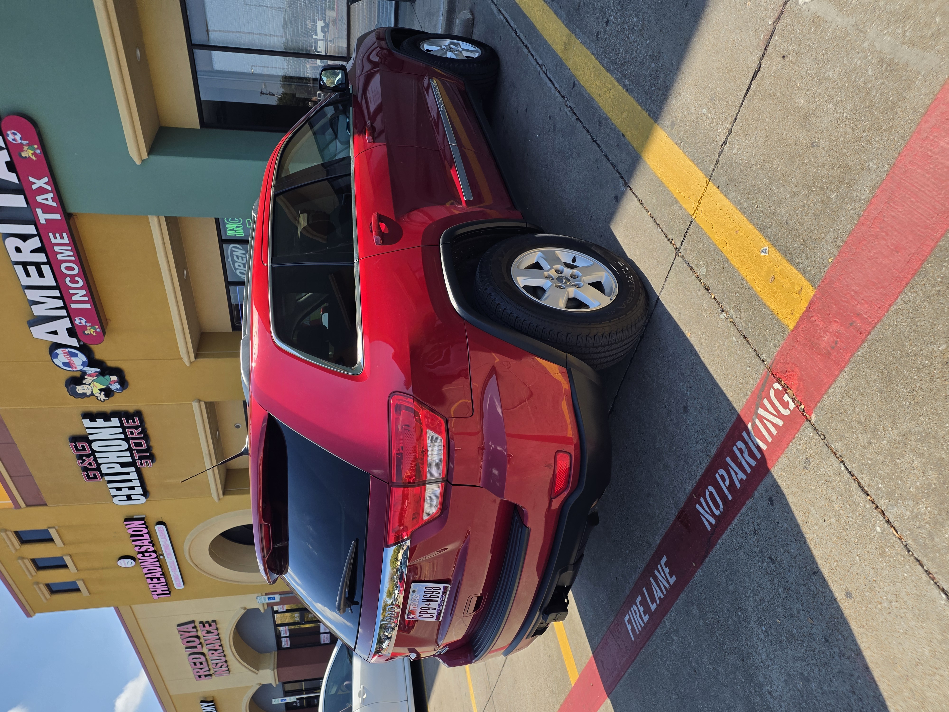 Used 2011 Jeep Grand Cherokee Laredo w/ Security & Convenience Group AWD/4WD image 5