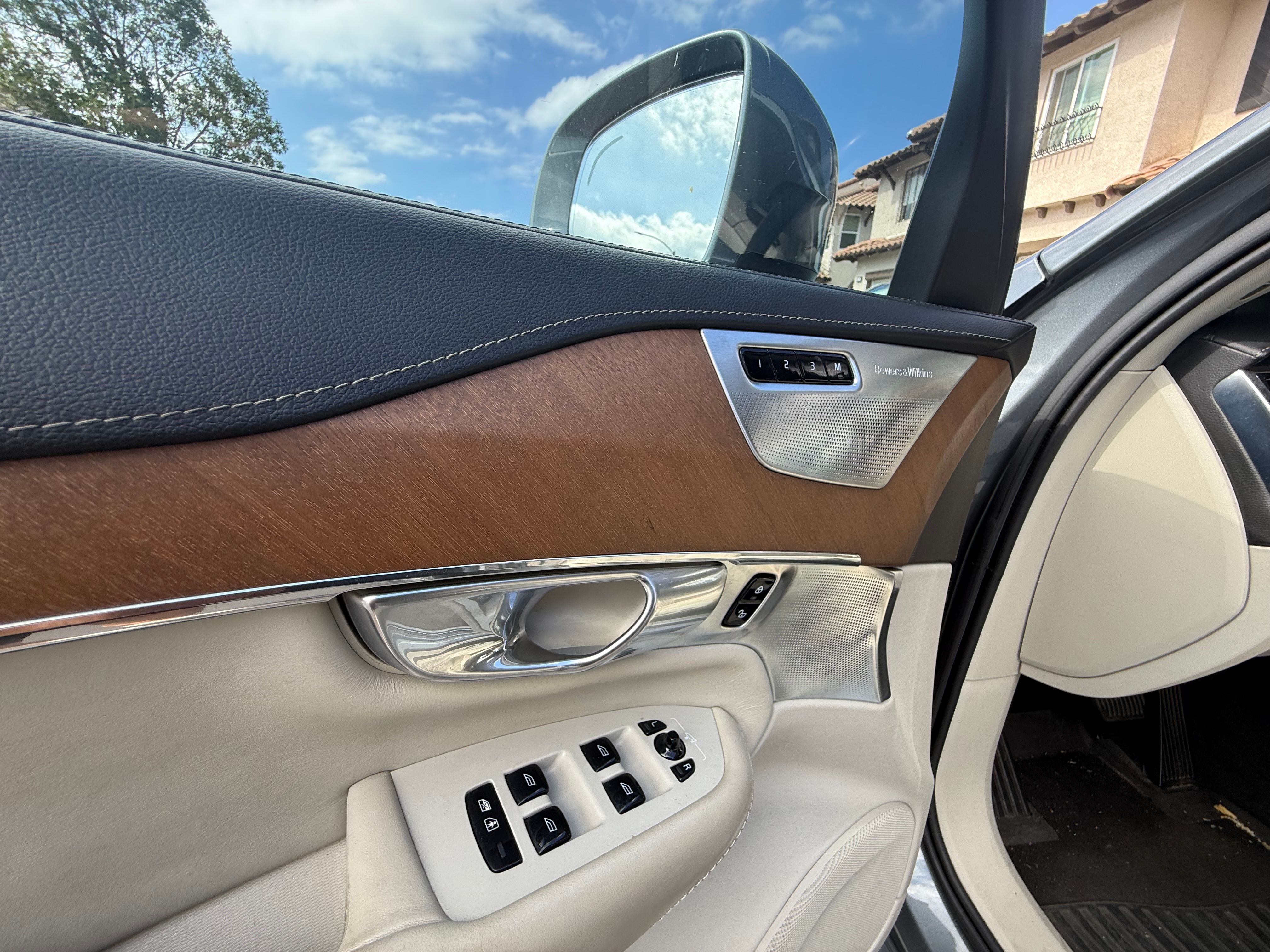 Used 2018 Volvo XC90 T6 Inscription w/ Convenience Package AWD/4WD image 13
