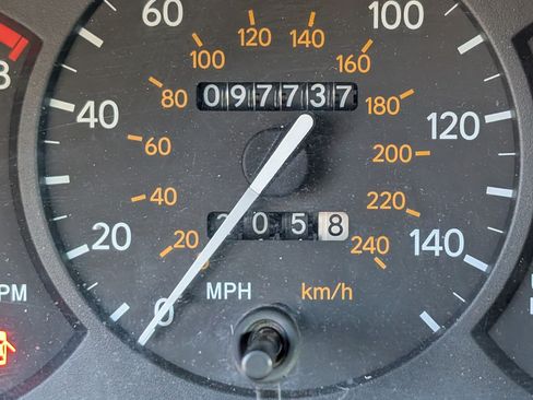 Used 1999 Toyota Celica GT FWD image 9