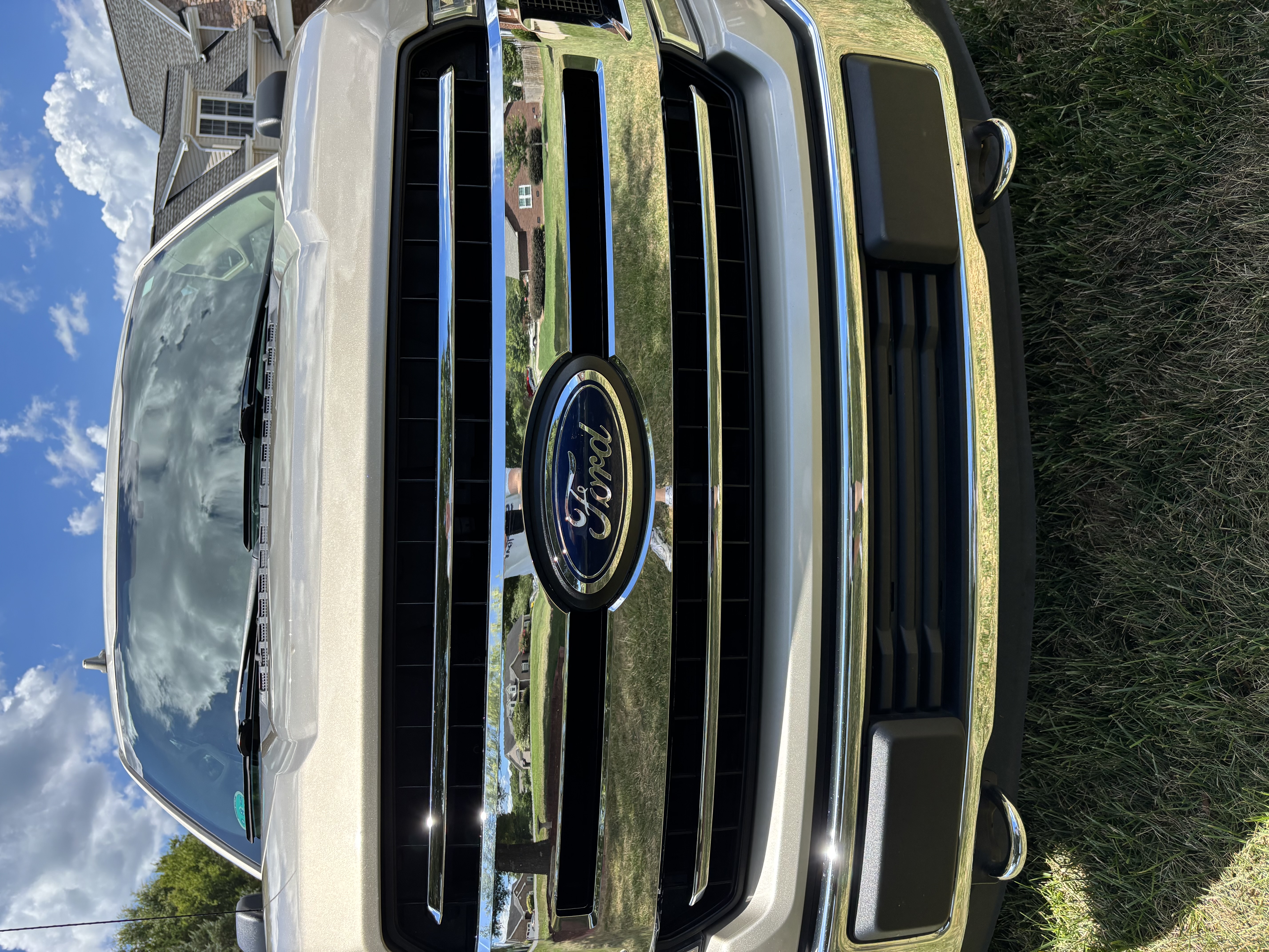 Used 2018 Ford F150 XLT w/ Equipment Group 302A Luxury AWD/4WD image 2