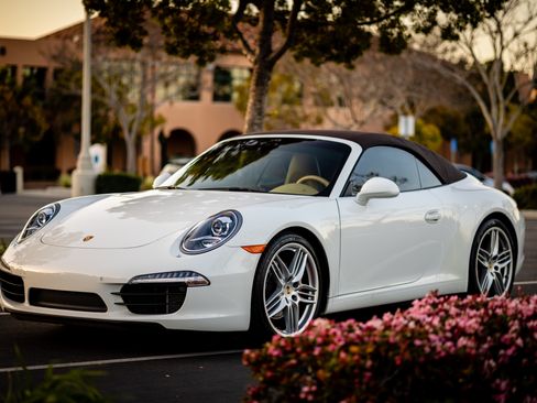 Used 2013 Porsche 911 Carrera S image 5
