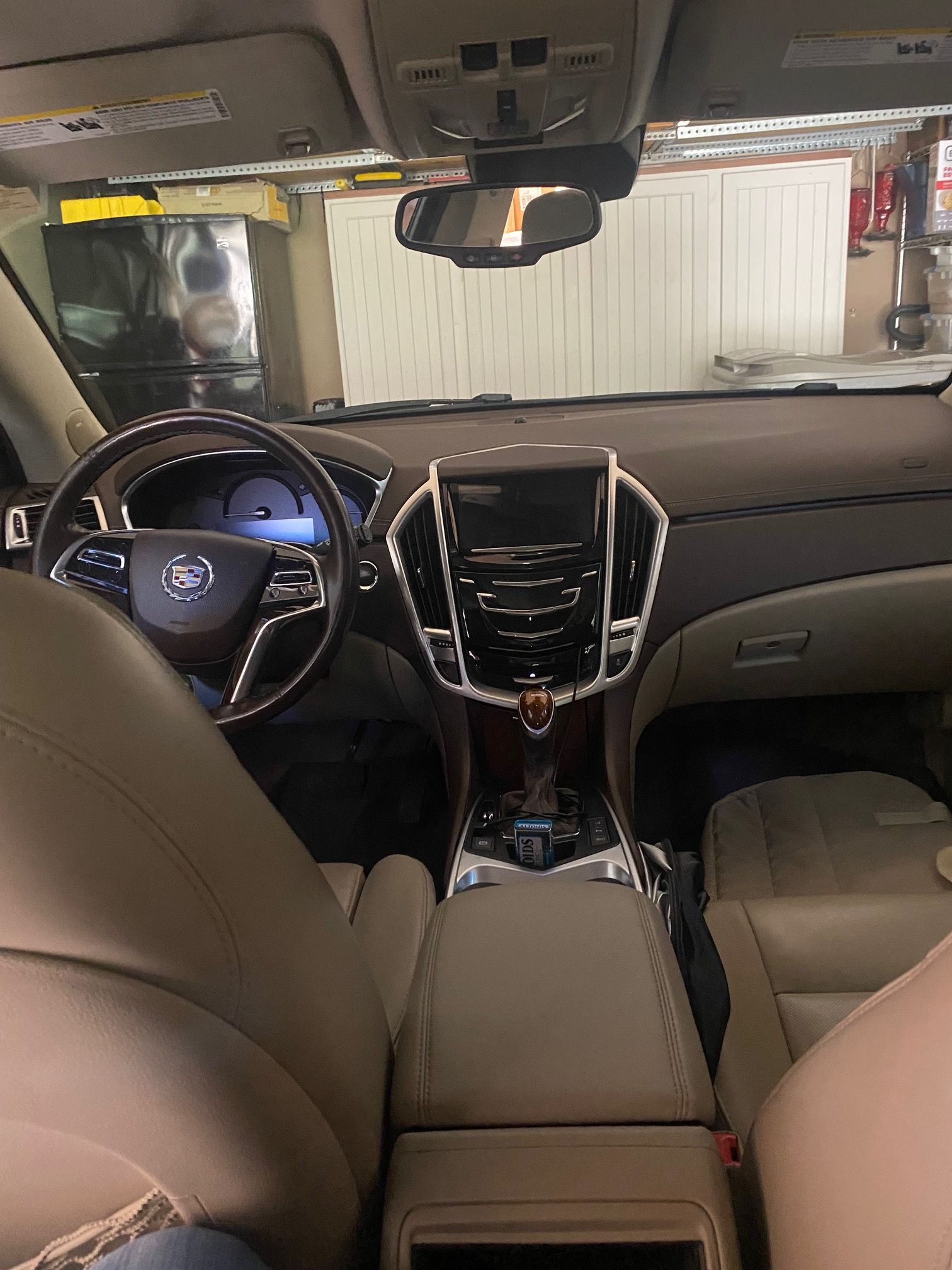 Used 2016 Cadillac SRX Luxury w/ Driver Awareness Package FWD image 11