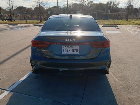 Used 2024 Kia Forte LXS image 11