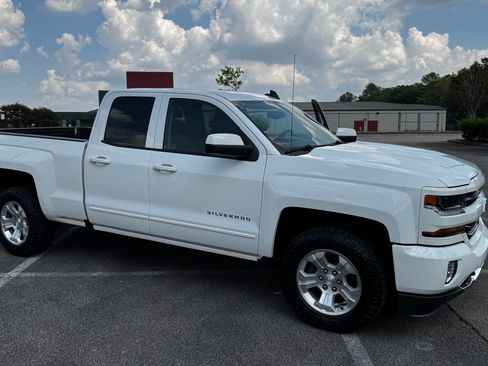 Used 2017 Chevrolet Silverado 1500 LT w/ All Star Edition image 18
