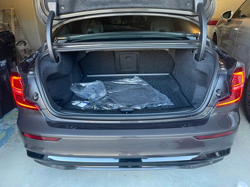 Used 2024 Volvo S60 B5 Plus w/ Climate Package image 10