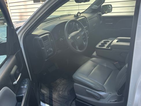 Used 2018 Chevrolet Silverado 1500 W/T w/ WT Fleet Convenience Package RWD image 15