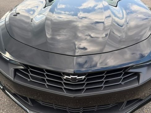 Used 2022 Chevrolet Camaro LT w/ Technology Package RWD image 2