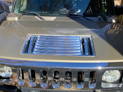 Used 2005 HUMMER H2