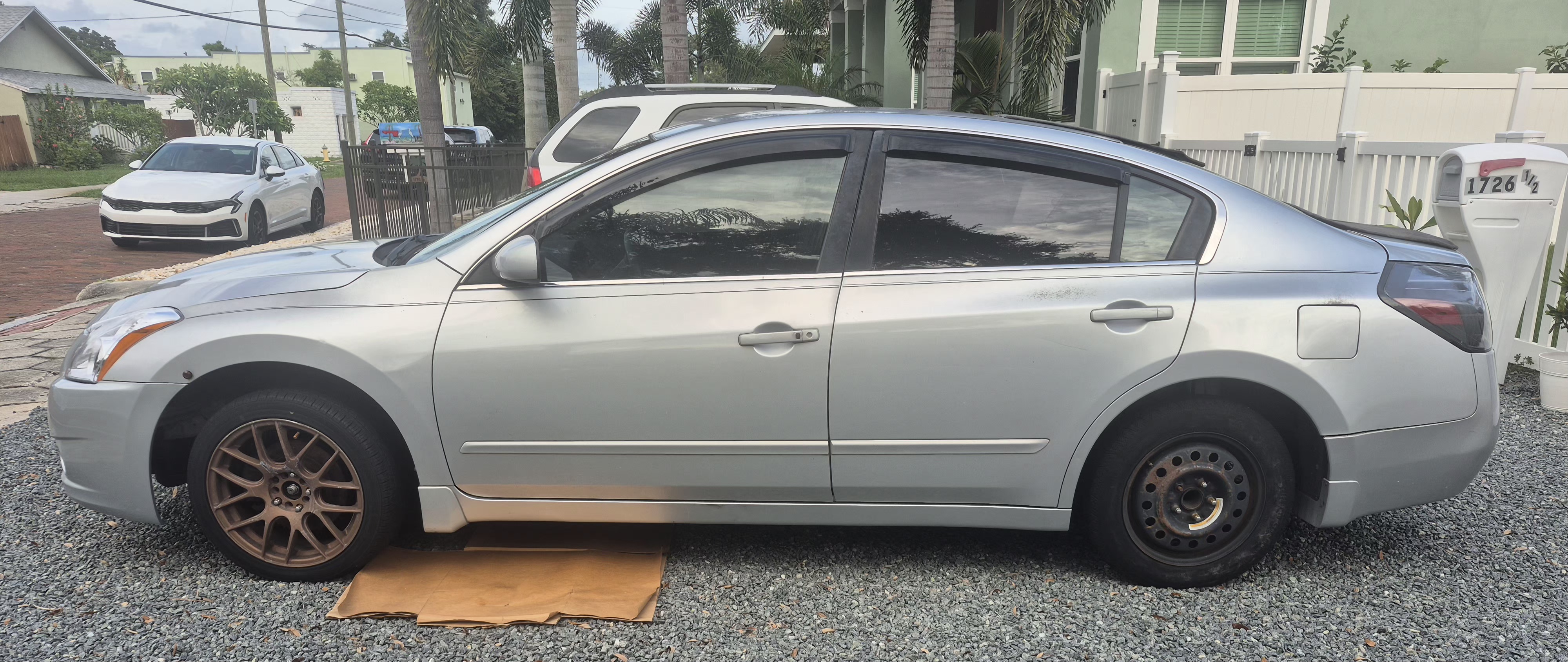 Used 2010 Nissan Altima 2.5 S FWD image 2
