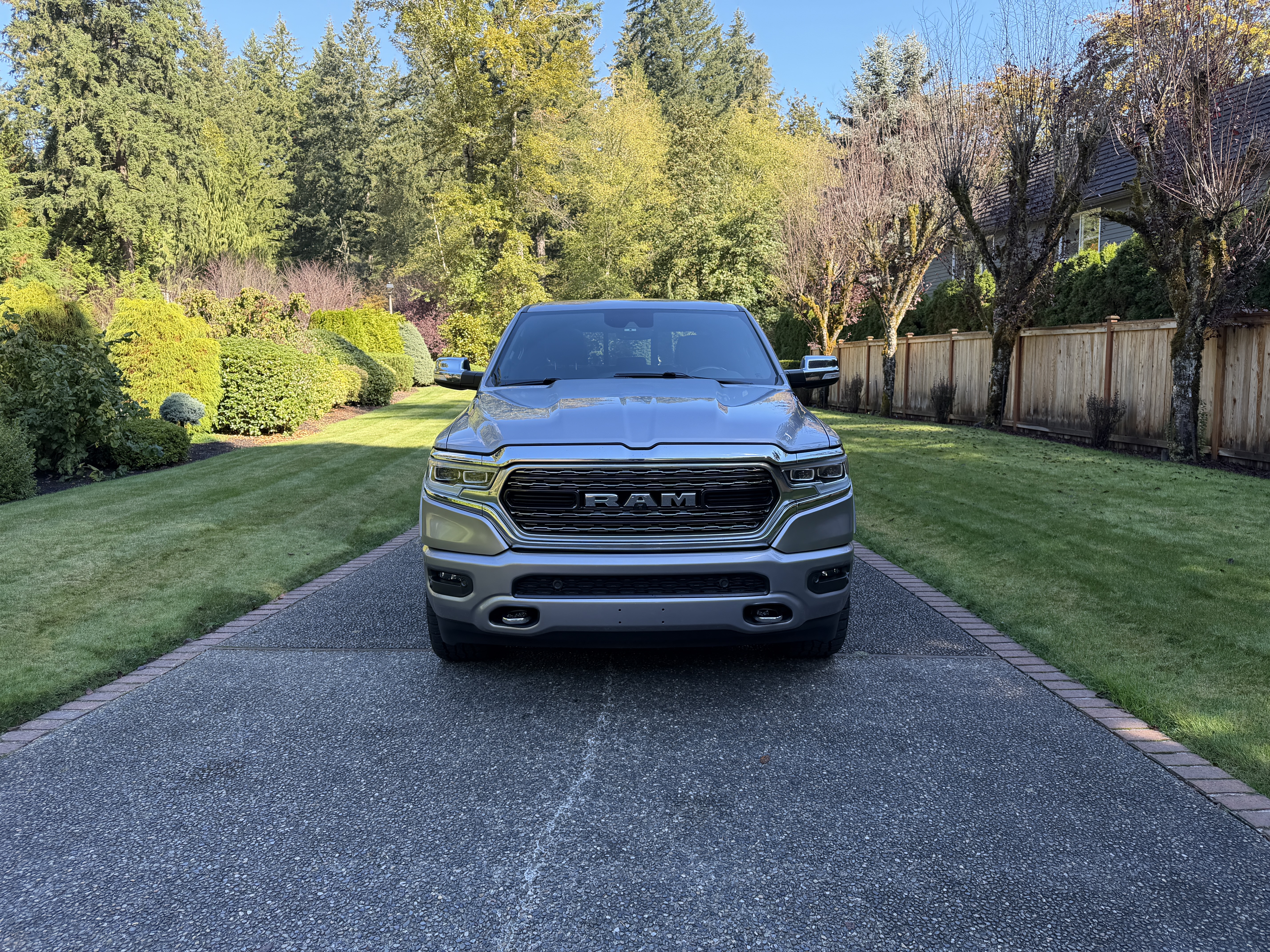 Used 2019 RAM 1500 Limited AWD/4WD image 6