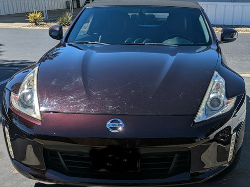 Used 2017 Nissan 370Z Touring Sport RWD image 2