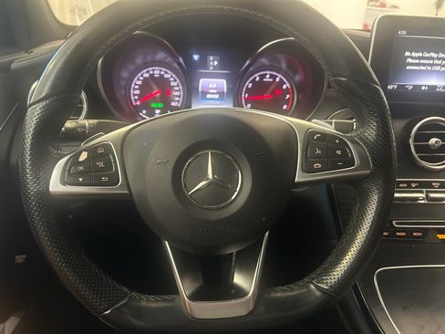 Used 2019 Mercedes-Benz GLC 300 4MATIC Coupe image 9