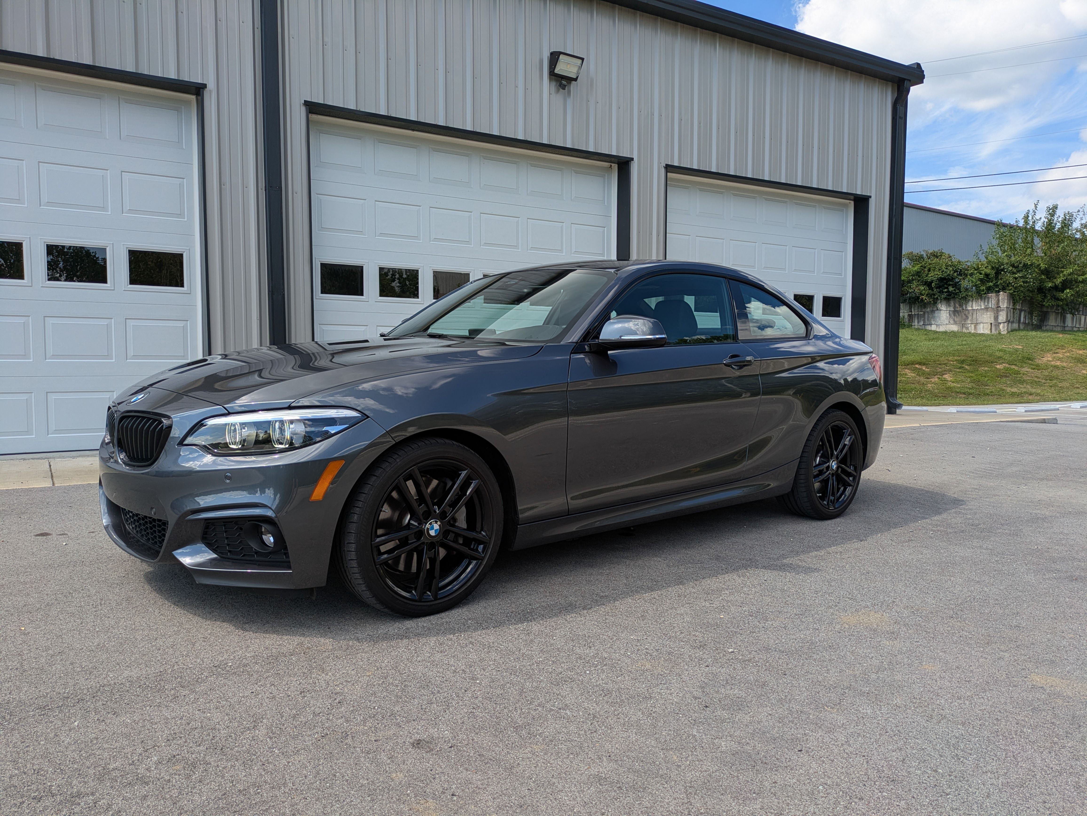 Used 2021 BMW 230i Coupe w/ M Sport Package RWD image 1