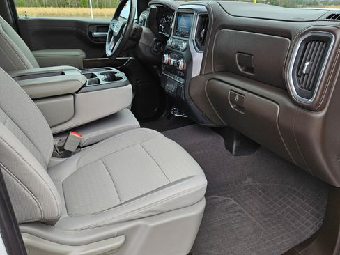 Used 2020 GMC Sierra 1500 SLE w/ SLE Value Package image 18