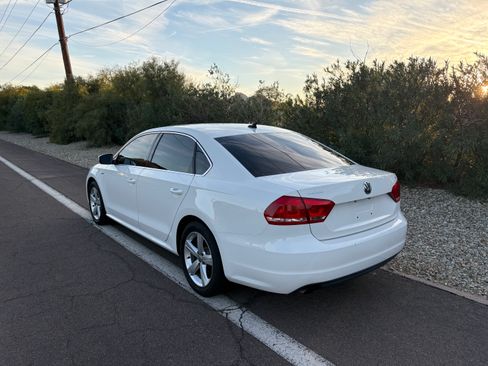 Used 2015 Volkswagen Passat 1.8T Limited Edition image 5