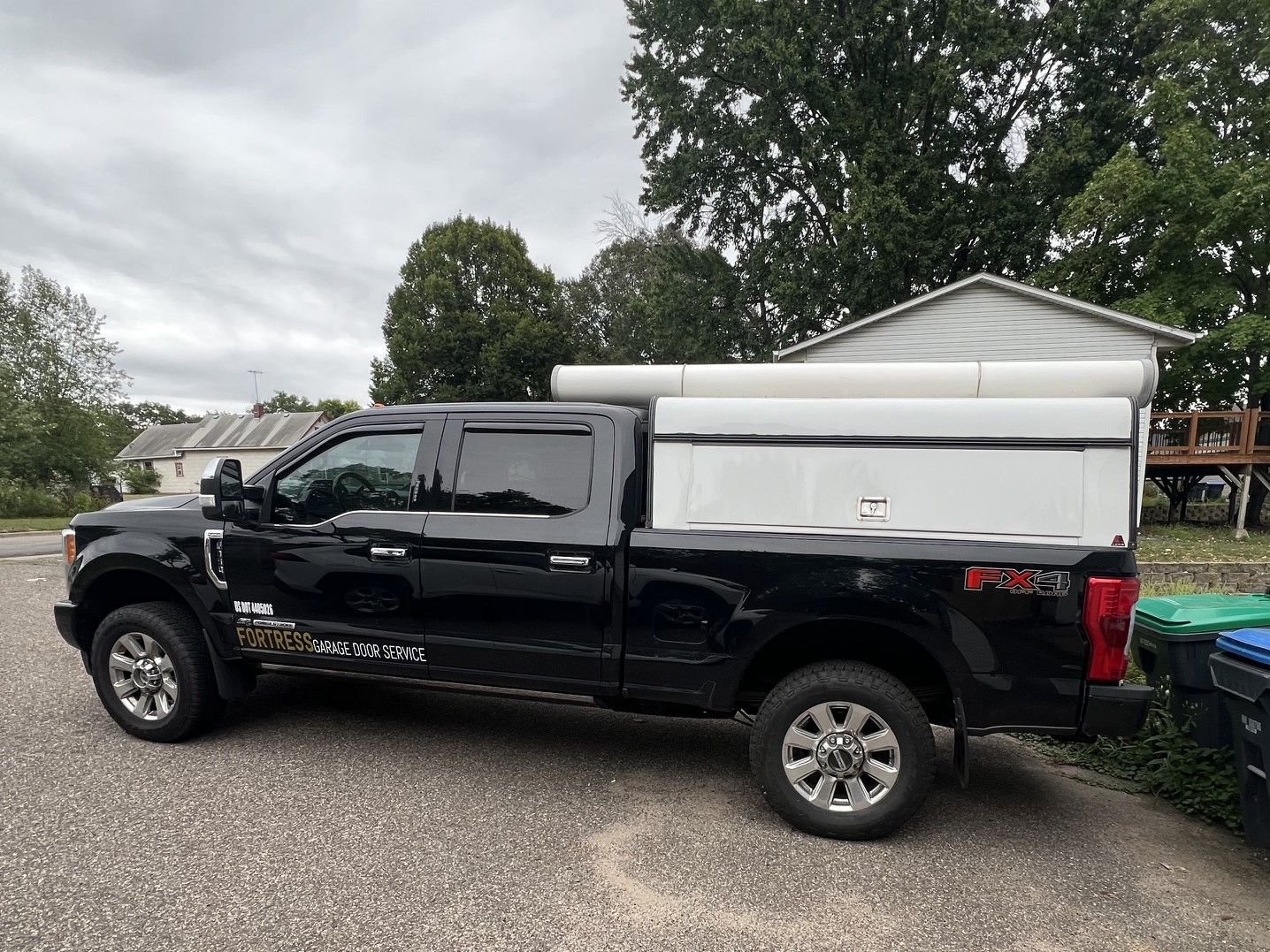 Used 2018 Ford F350 Platinum w/ Platinum Ultimate Package AWD/4WD image 16