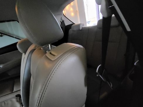 Used 2011 MAZDA CX-9 Touring image 11