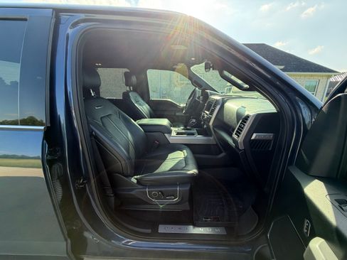Used 2016 Ford F150 Platinum w/ Equipment Group 701A Luxury AWD/4WD image 11