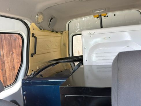 Used 2013 Ford Transit Connect XL FWD image 6