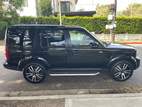 Used 2016 Land Rover LR4 HSE LUX AWD/4WD image 2