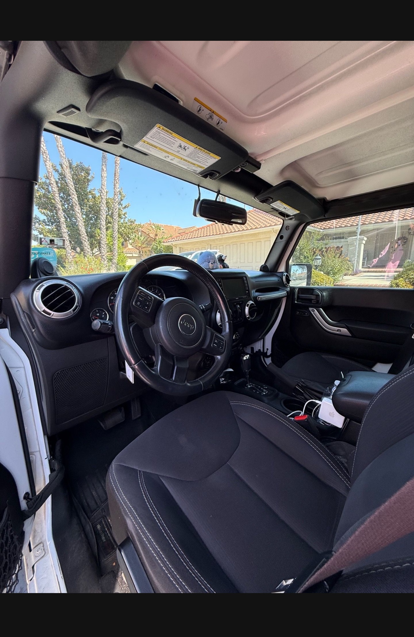 Used 2013 Jeep Wrangler Unlimited Sahara w/ Connectivity Group AWD/4WD image 6
