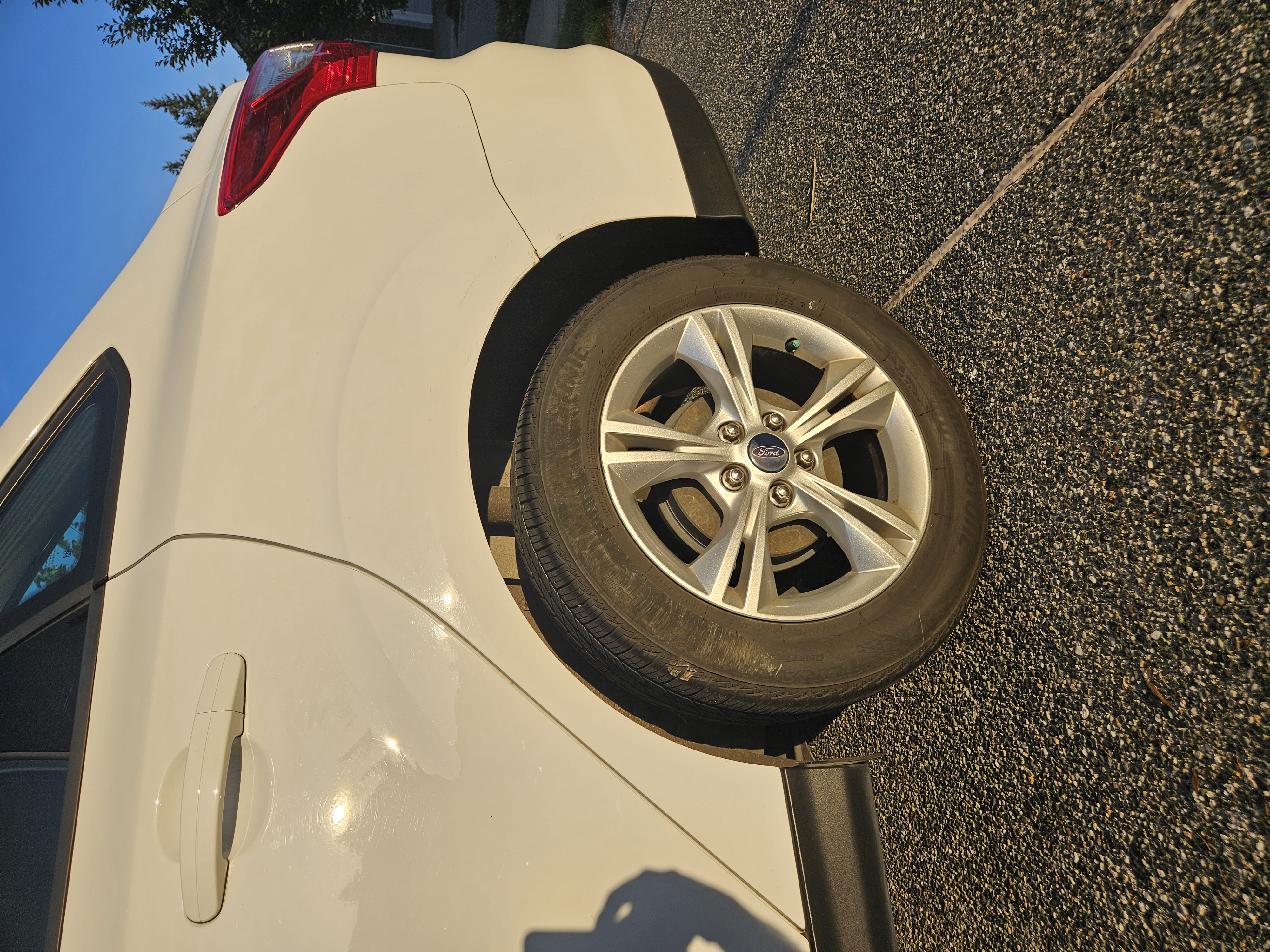 Used 2013 Ford Focus SE FWD image 14