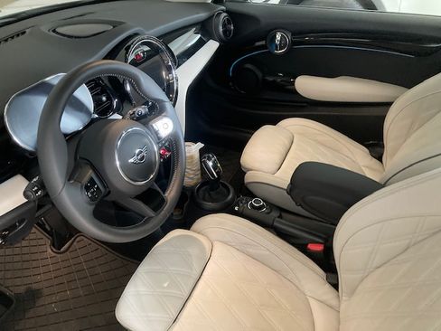 Used 2024 MINI Cooper S w/ Signature Upholstery Package image 11