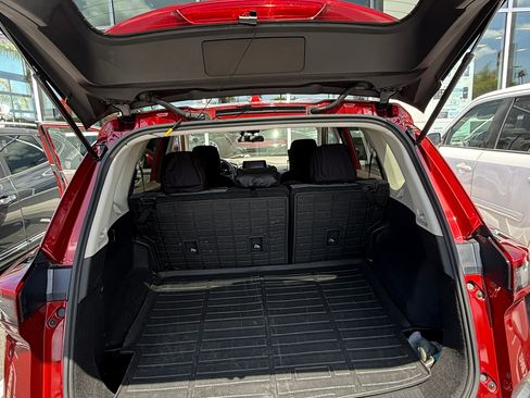 Used 2022 Nissan Rogue SV FWD image 8