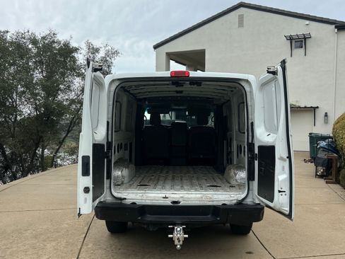 Used 2016 Nissan NV 3500 SV image 6