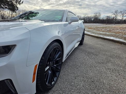 Used 2018 Chevrolet Camaro ZL1 image 6