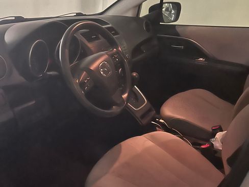 Used 2012 MAZDA MAZDA5 Sport image 8