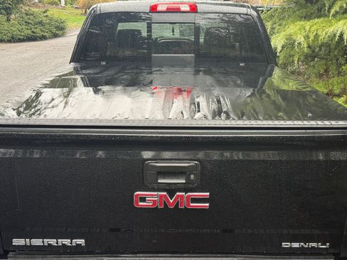 Used 2017 GMC Sierra 1500 Denali w/ Denali Ultimate Package image 4