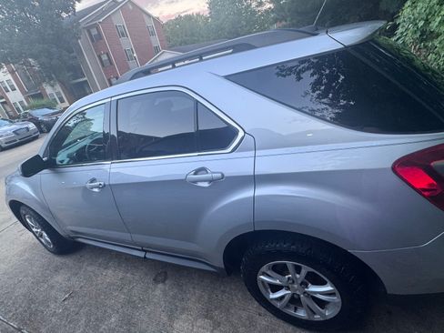 Used 2017 Chevrolet Equinox LT AWD/4WD image 12
