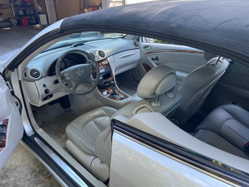 Used 2004 Mercedes-Benz CLK 500 Cabriolet image 5