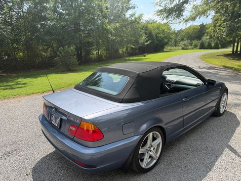 Used 2004 BMW 330Ci Convertible RWD image 18