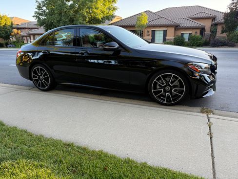 Used 2021 Mercedes-Benz C 300 Sedan image 4