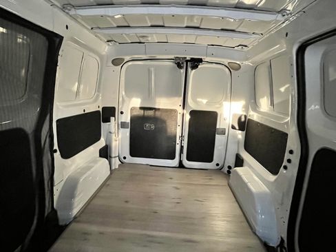 Used 2014 Nissan NV200 S w/ Cruise Control Package image 14