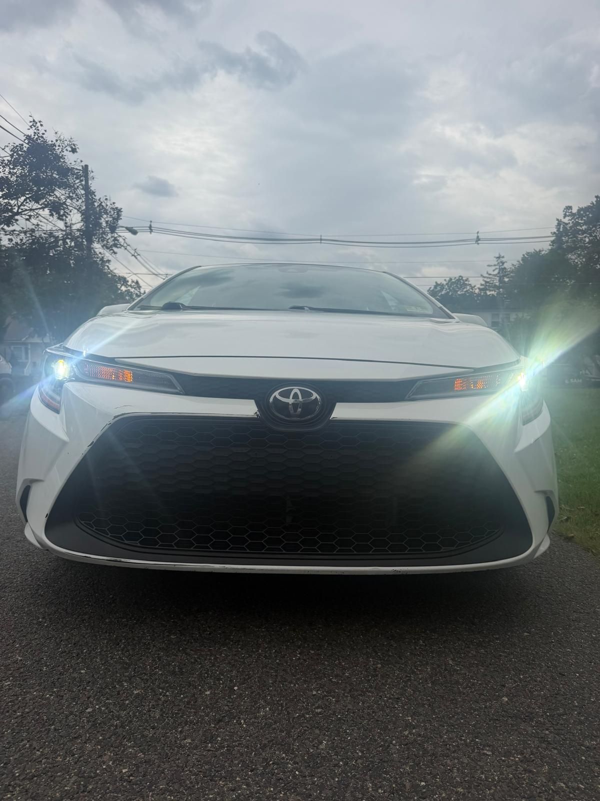 Used 2021 Toyota Corolla LE w/ Carpet Mat Package (TMS) FWD image 1