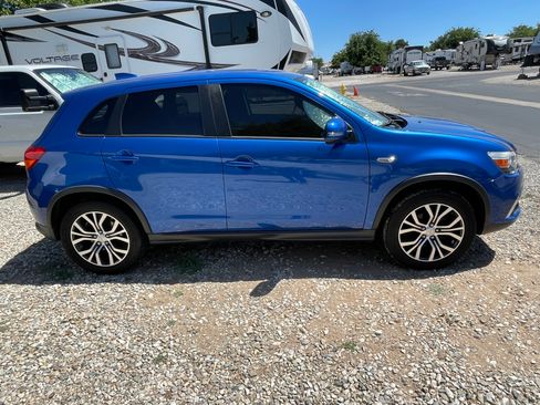 Used 2017 Mitsubishi Outlander Sport LE FWD image 4