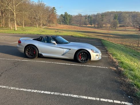 Used 2003 Dodge Viper SRT-10 RWD image 13