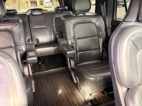 Used 2022 Lincoln Navigator L Reserve image 15