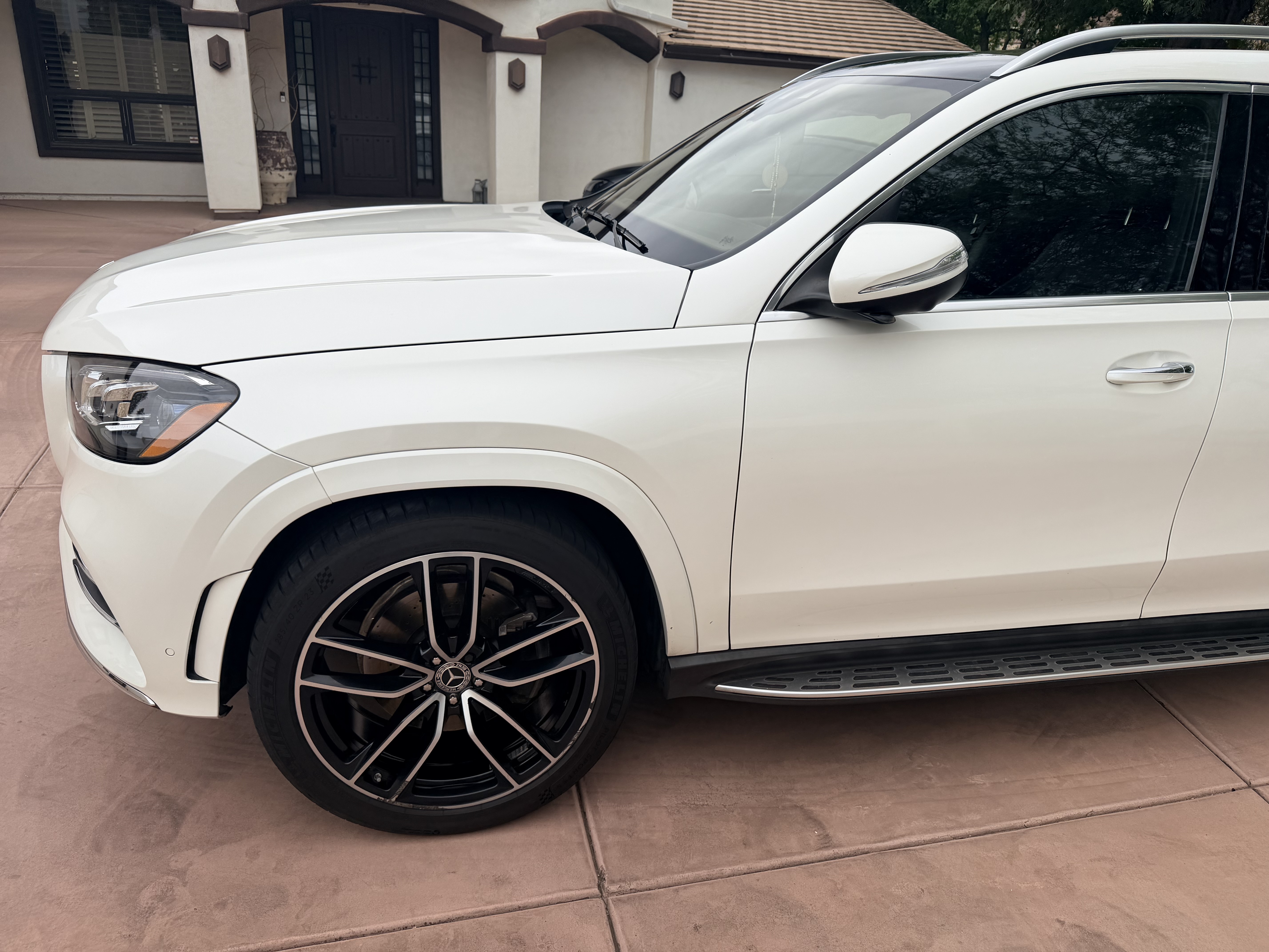 Used 2021 Mercedes-Benz GLS 580 4MATIC image 6