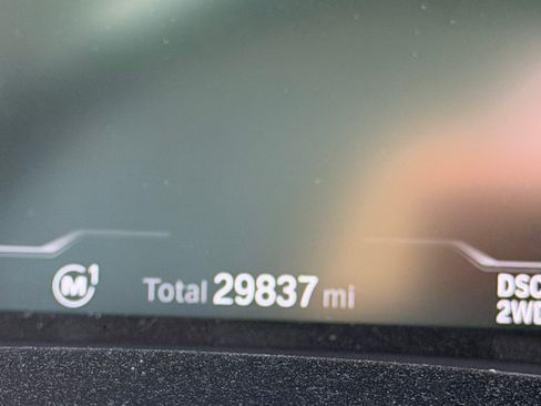 Used 2023 BMW M8 Competition w/ M Carbon Exterior Package AWD/4WD image 16