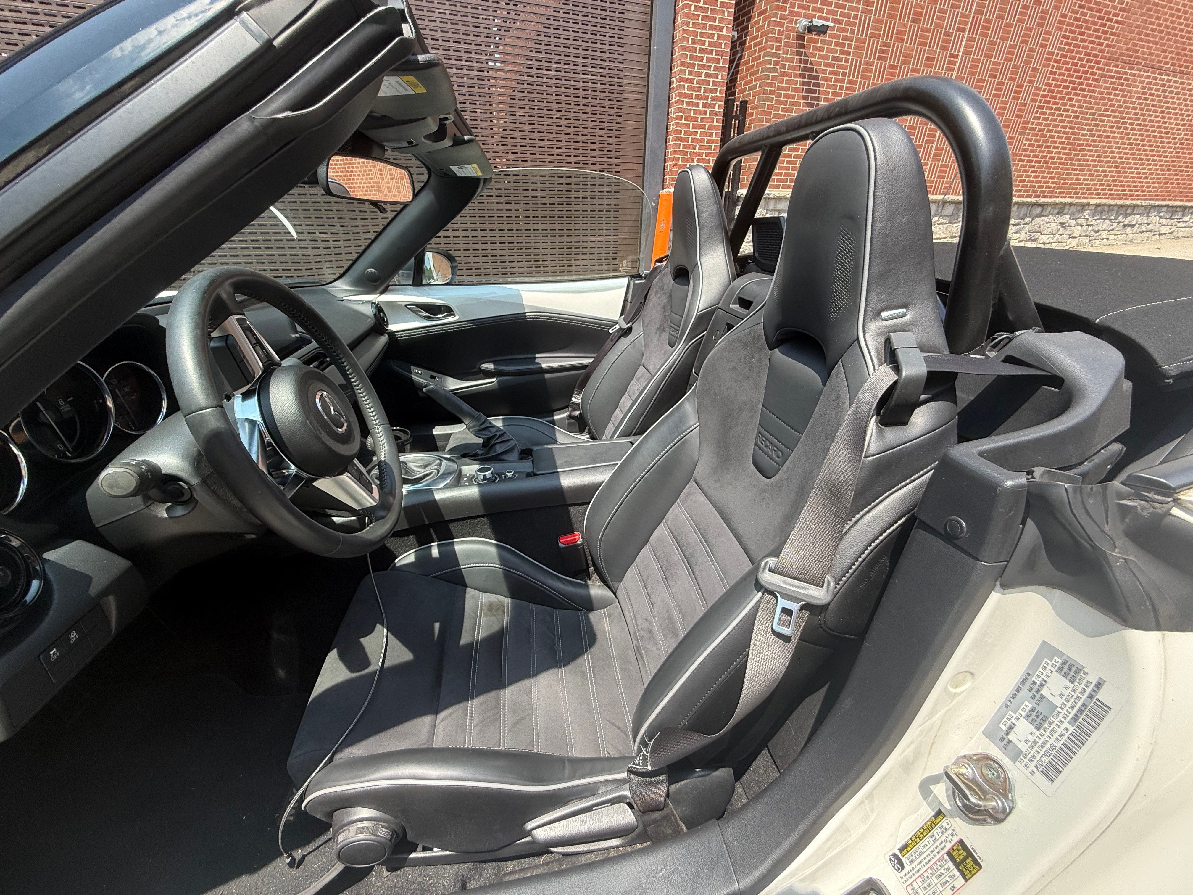 Used 2022 MAZDA MX-5 Miata Club w/ Brembo/BBS Recaro Package RWD image 11